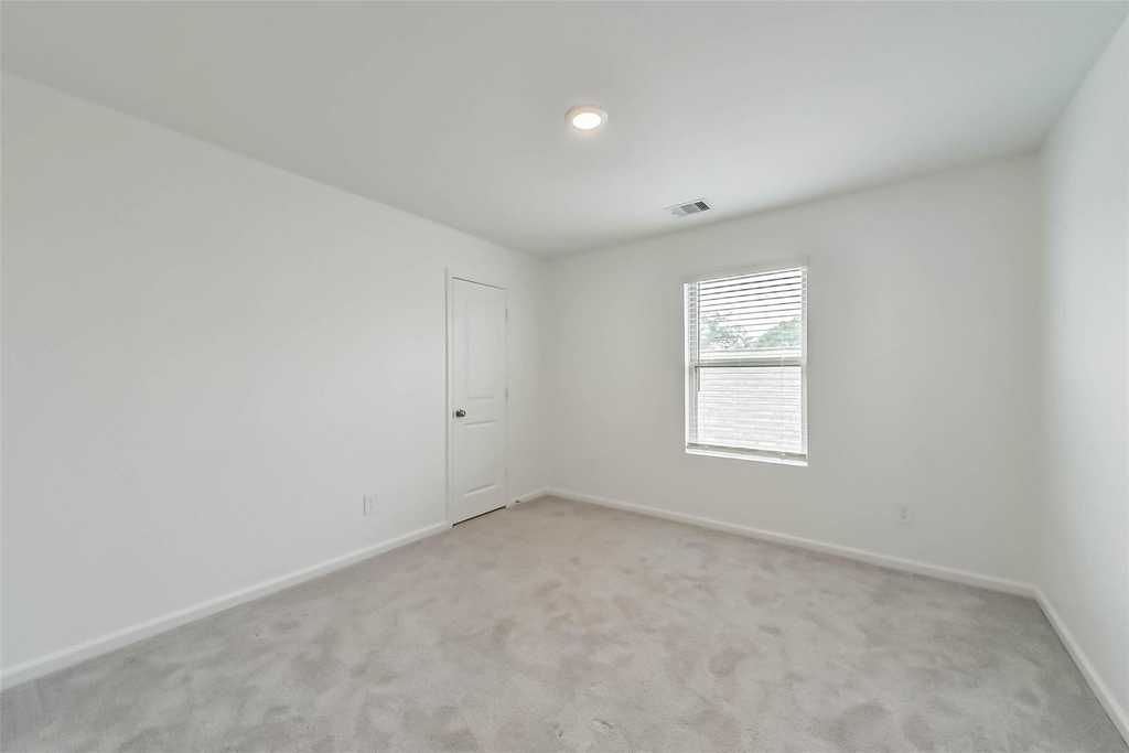 1511 Las Cuevas Drive - Photo 22