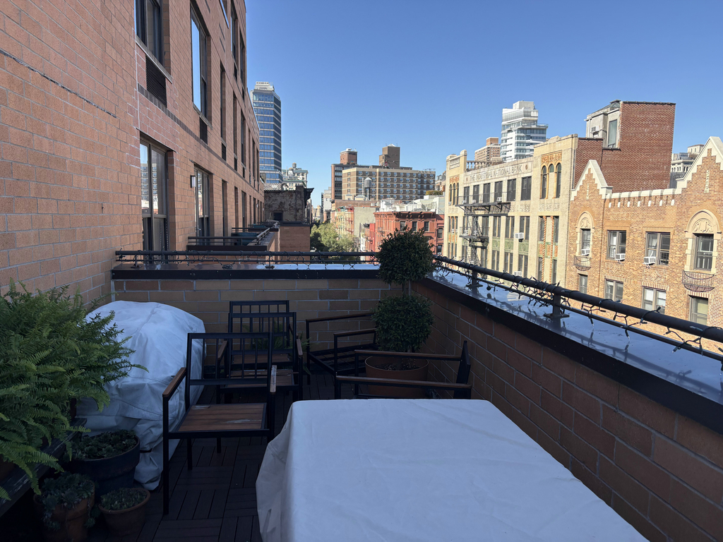 94 East 4th Street - Photo 2