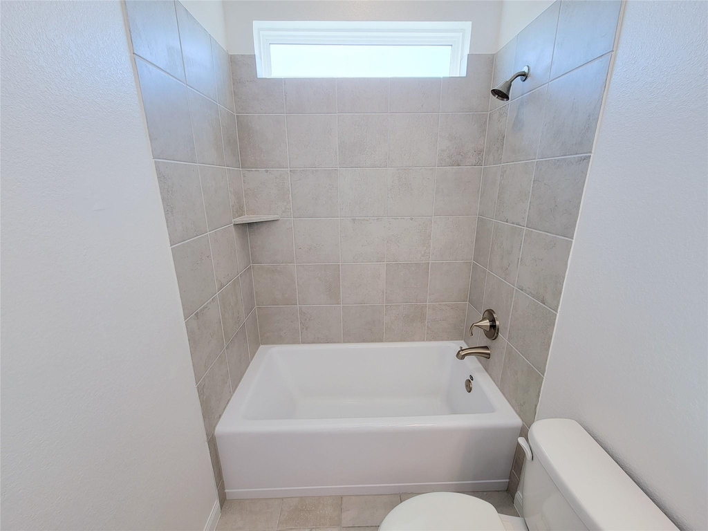 4204 Pleasing Breeze Drive - Photo 38