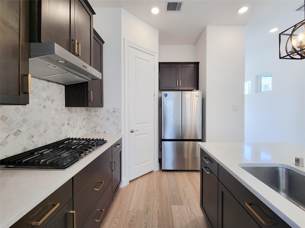 4204 Pleasing Breeze Drive - Photo 7