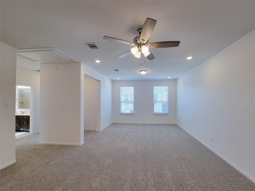 4204 Pleasing Breeze Drive - Photo 21