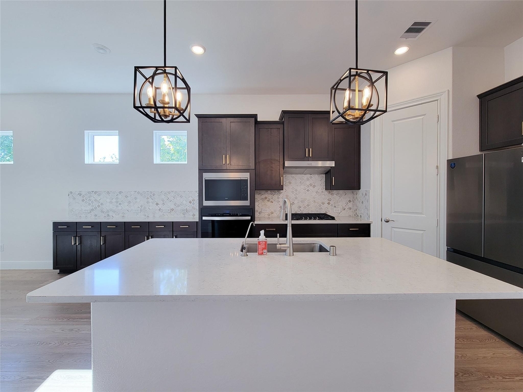 4204 Pleasing Breeze Drive - Photo 3