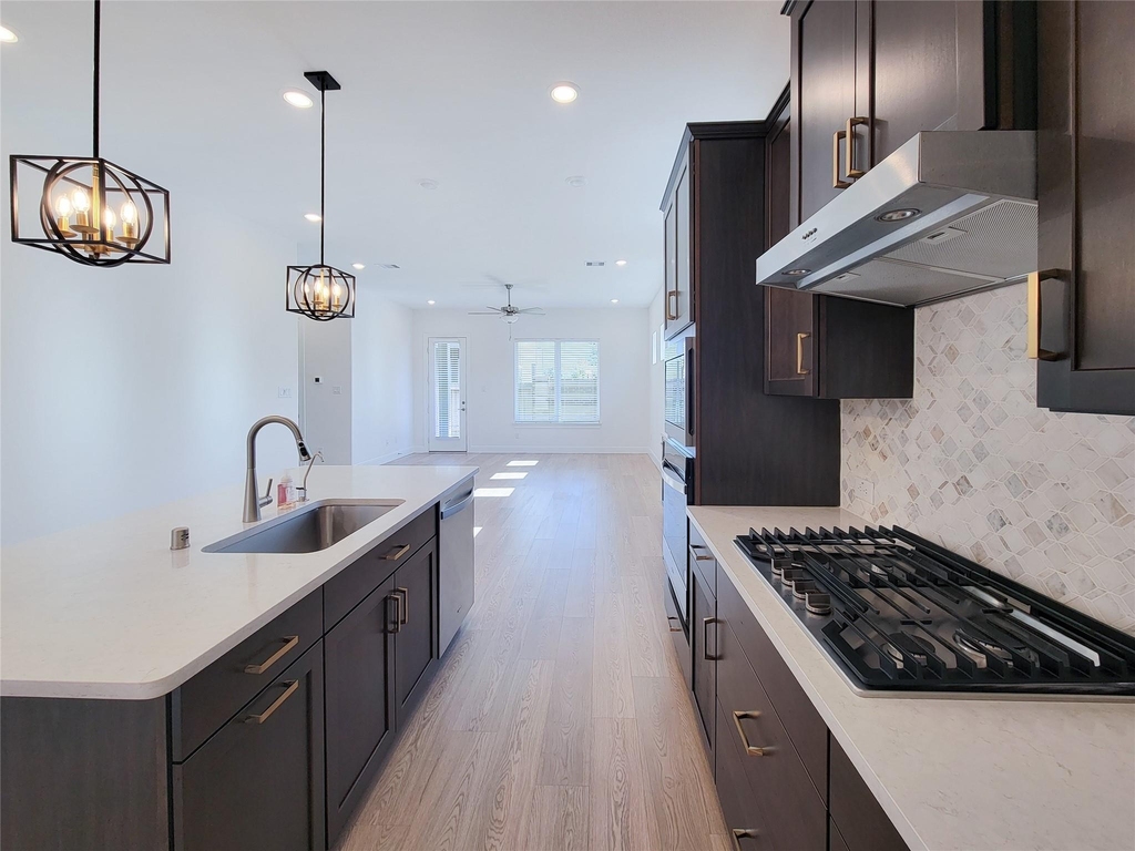 4204 Pleasing Breeze Drive - Photo 8