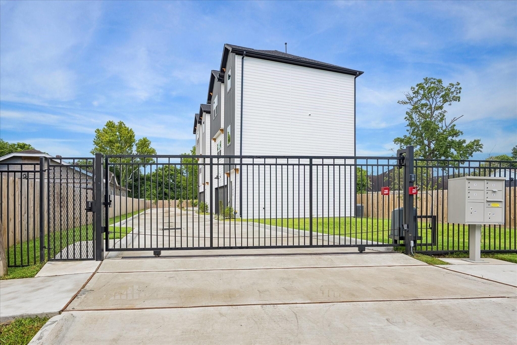 1034 Marcolin Street - Photo 21