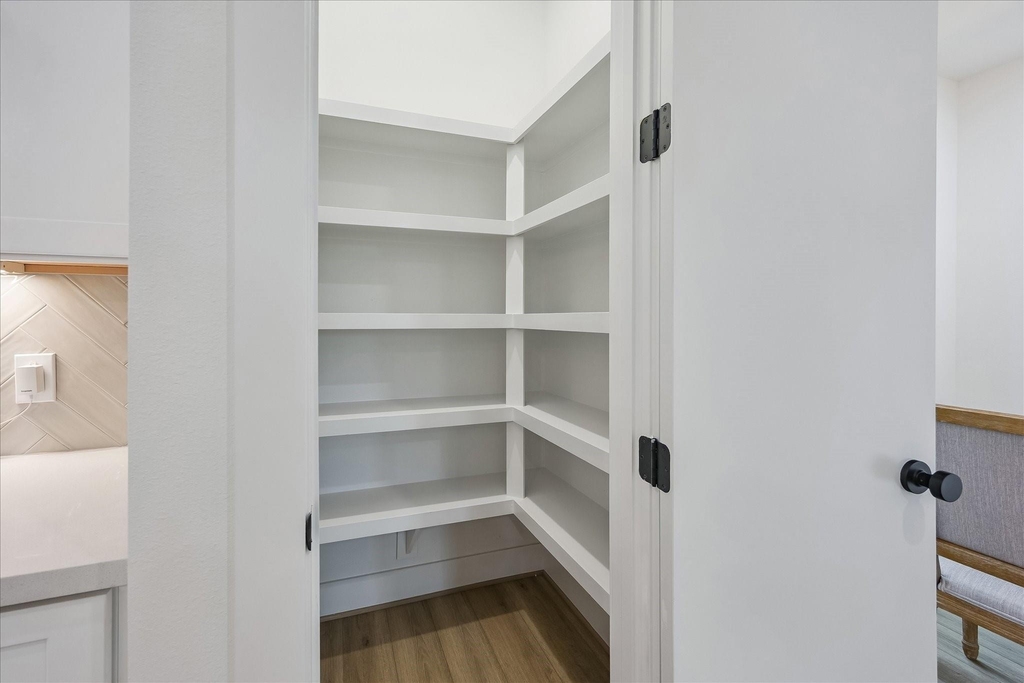 1034 Marcolin Street - Photo 10