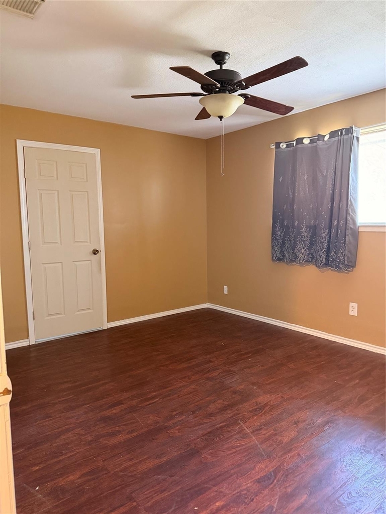 7618 Kellwood Drive - Photo 14