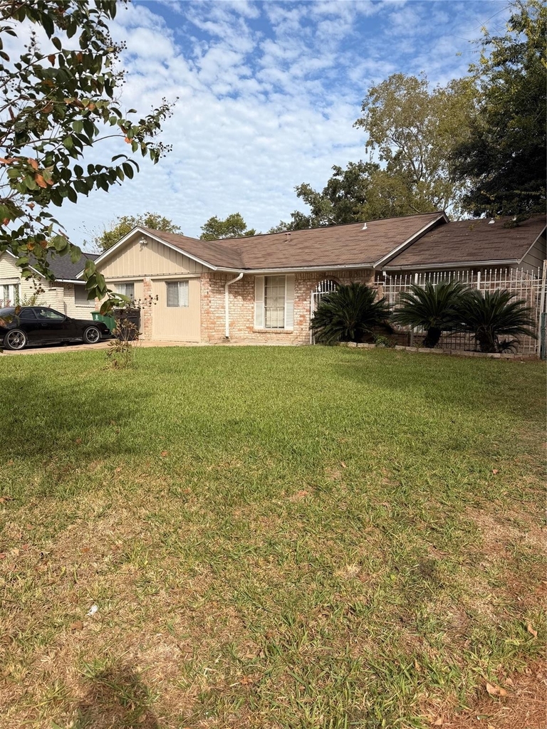 7618 Kellwood Drive - Photo 3
