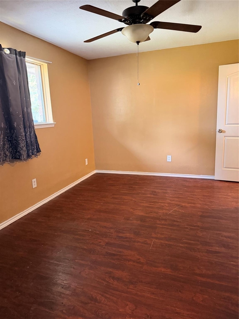 7618 Kellwood Drive - Photo 18