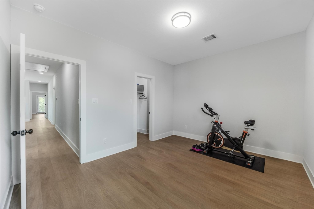 823 Enterprise Street - Photo 36
