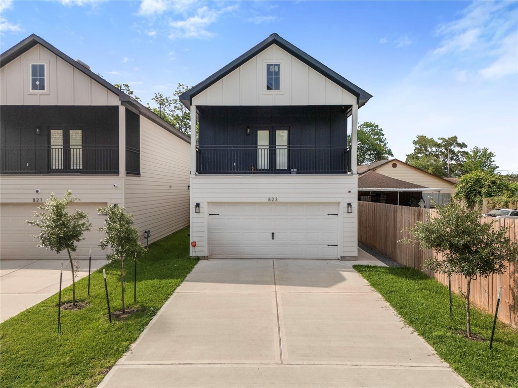 823 Enterprise Street - Photo 1