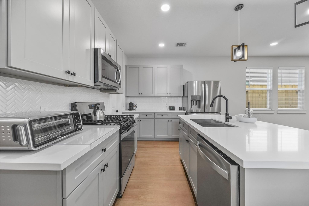 823 Enterprise Street - Photo 7