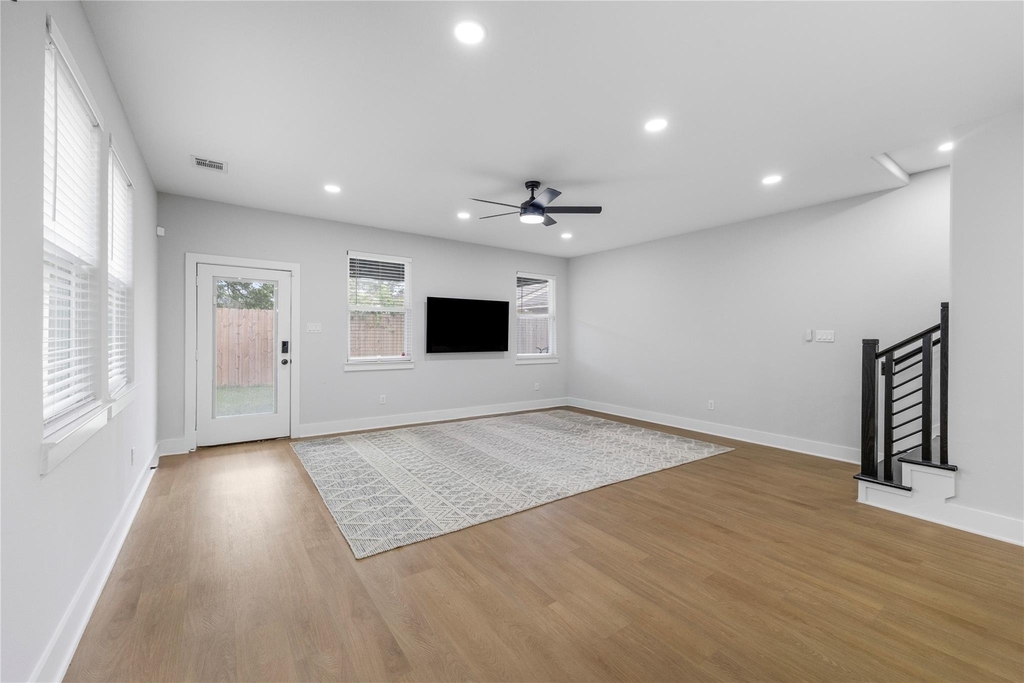 823 Enterprise Street - Photo 15