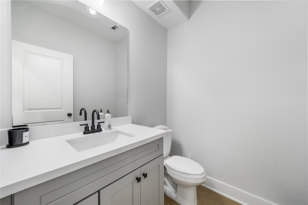 823 Enterprise Street - Photo 20