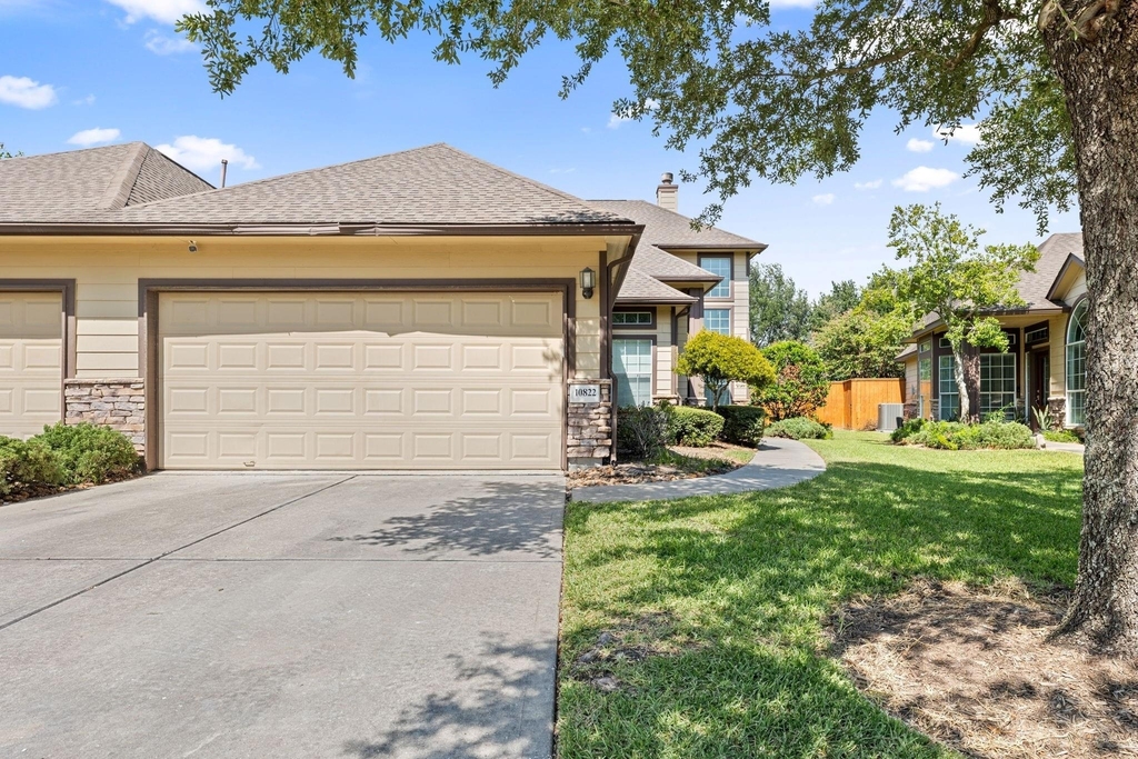 10822 Wysall Cliff Court - Photo 0