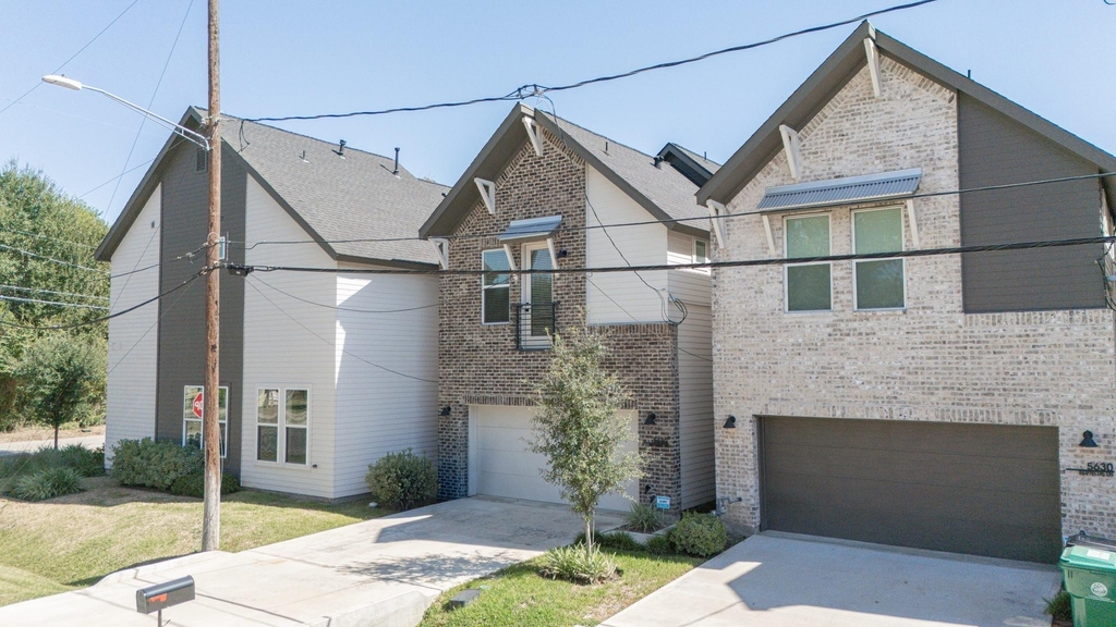 5632 Bertellis Lane - Photo 11