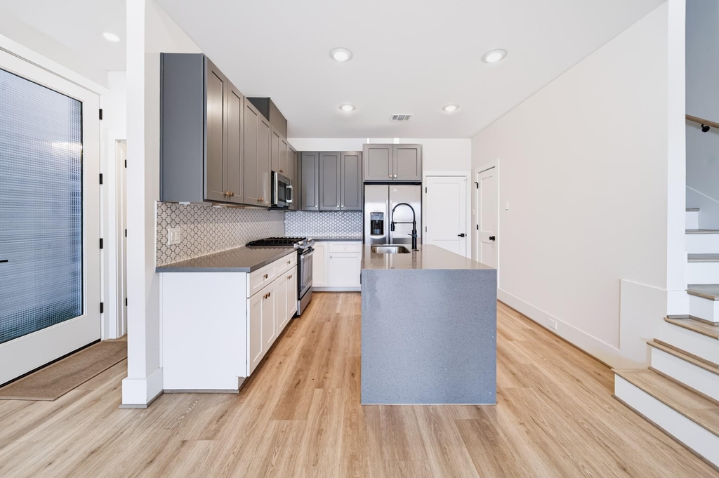 5632 Bertellis Lane - Photo 27