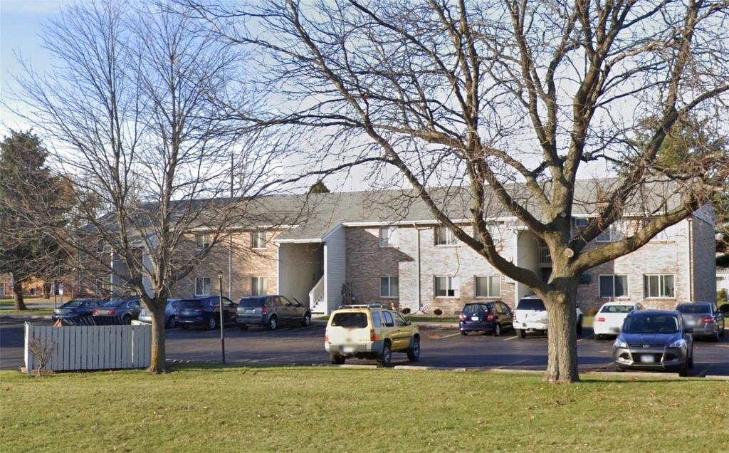 301 School Avenue - Photo 0