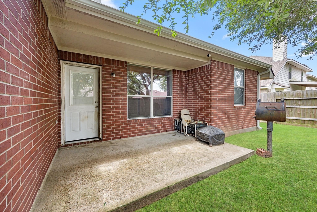 212 Silverbrook Lane - Photo 26