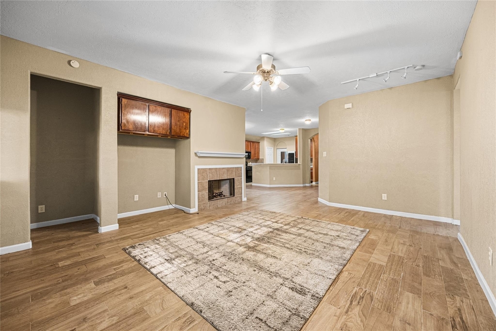212 Silverbrook Lane - Photo 15