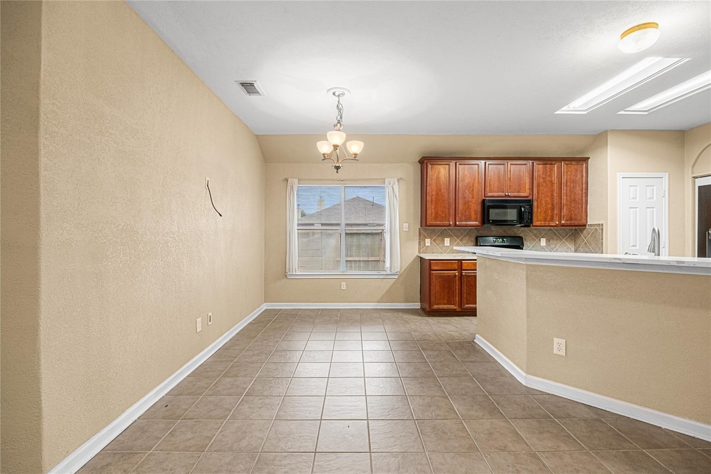 212 Silverbrook Lane - Photo 7