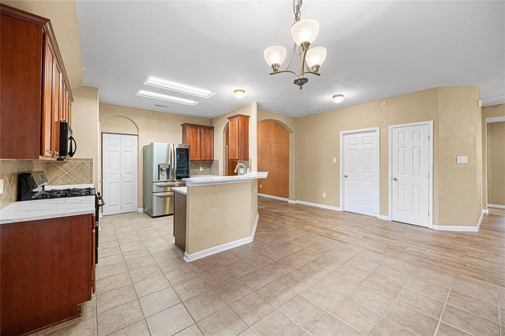 212 Silverbrook Lane - Photo 8