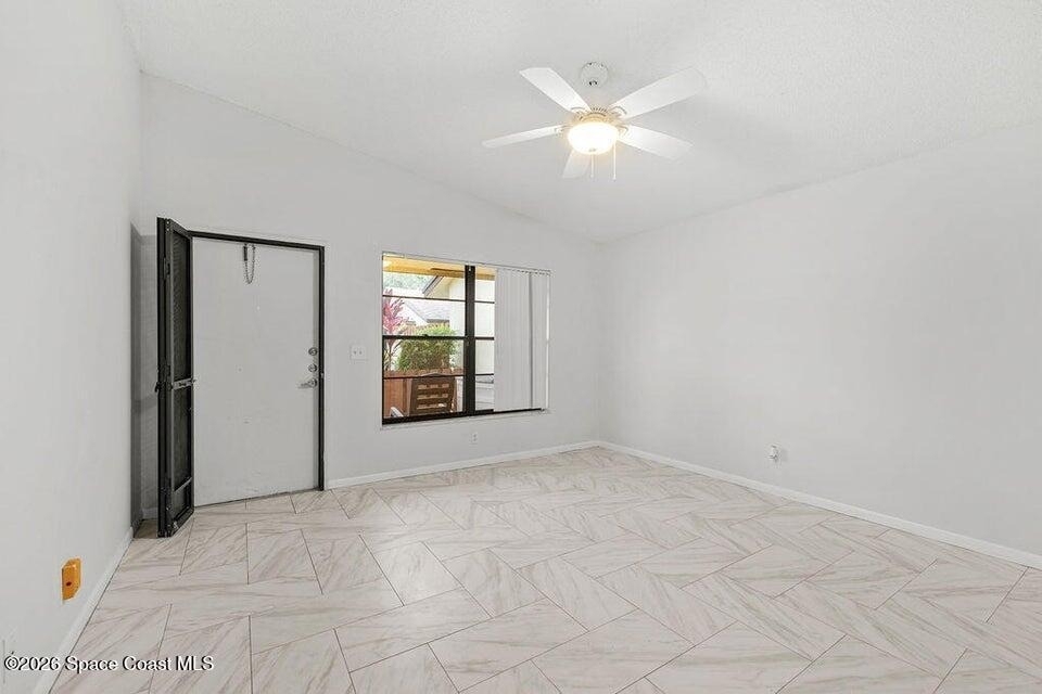 8019 Se Villa Circle - Photo 10