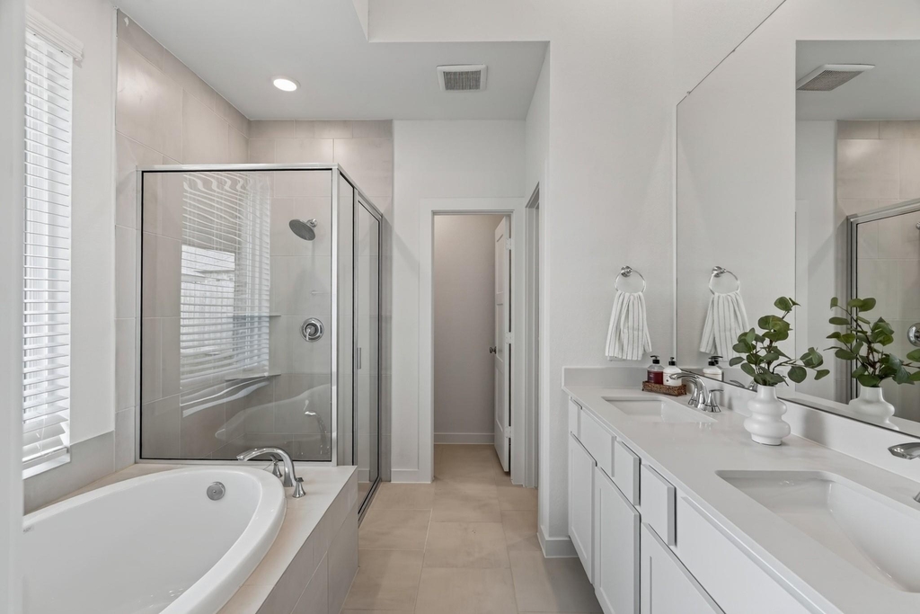 8947 Blackwoods Court - Photo 4