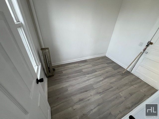 East 182 Street - Photo 9
