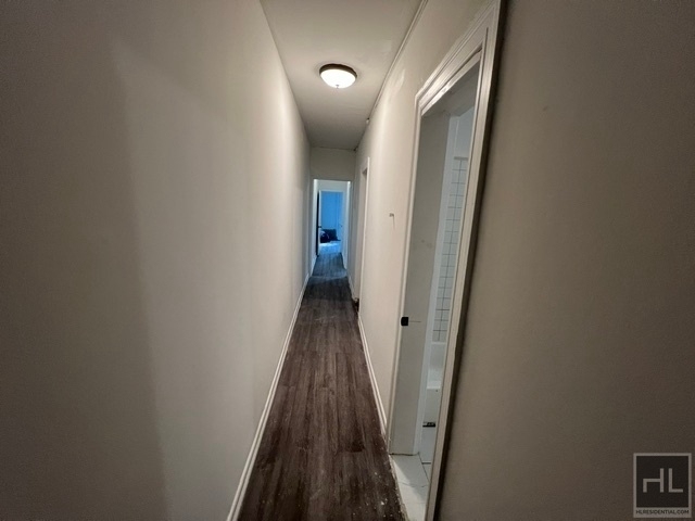 East 182 Street - Photo 10