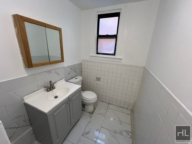 East 182 Street - Photo 14