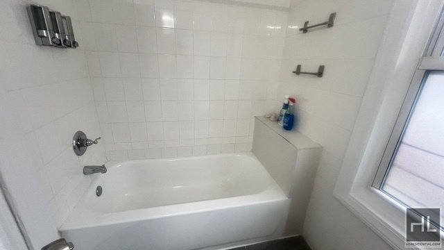 3815 Farragut Road - Photo 8