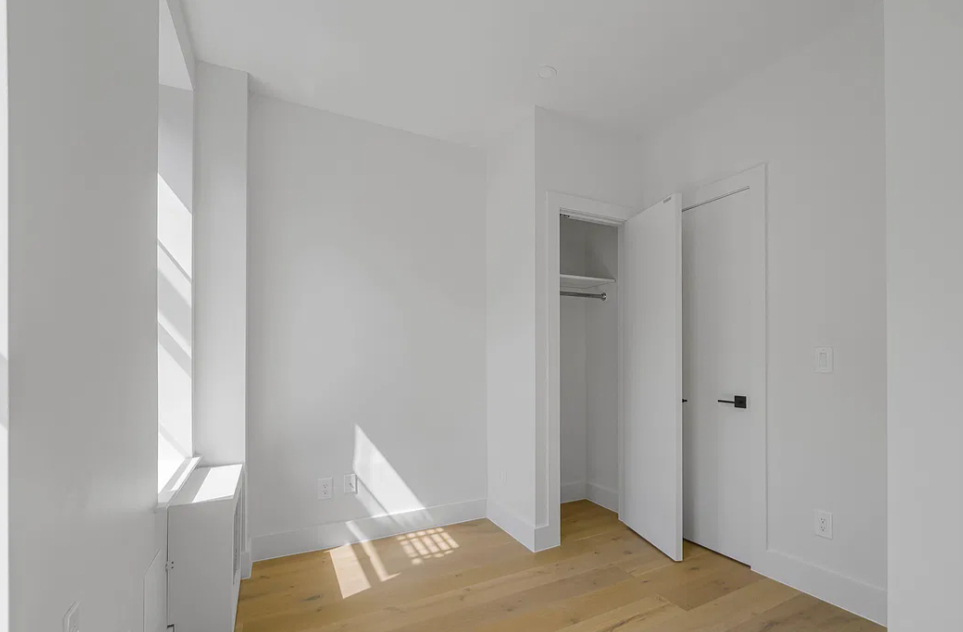 255 West 15th Street - Photo 8