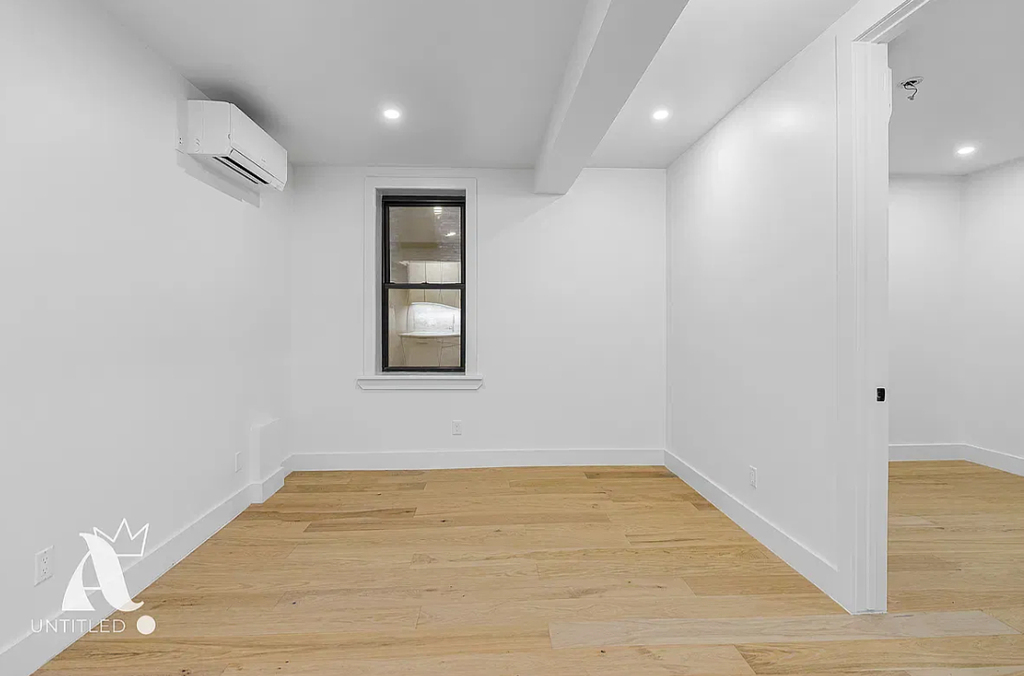 58 Avenue A - Photo 4