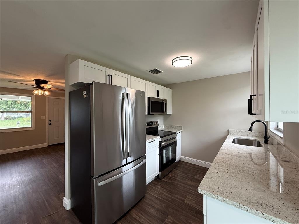 11542 90th Street - Photo 1