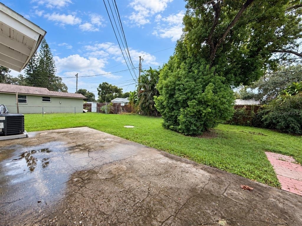 11542 90th Street - Photo 18