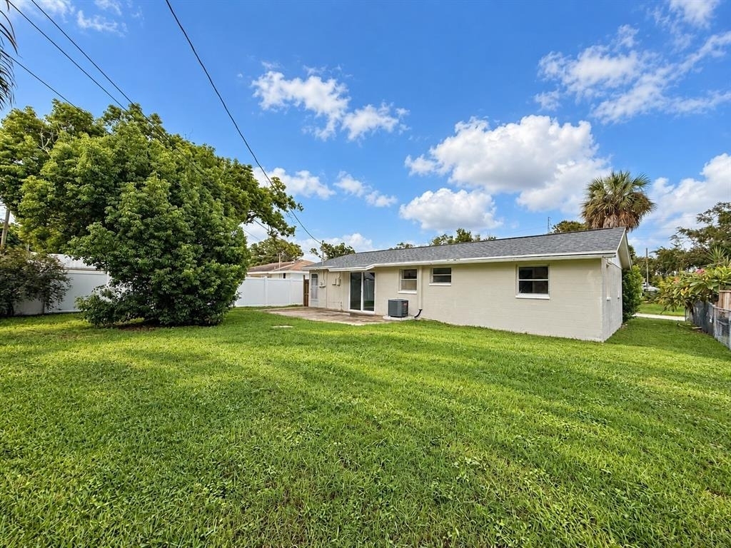 11542 90th Street - Photo 19