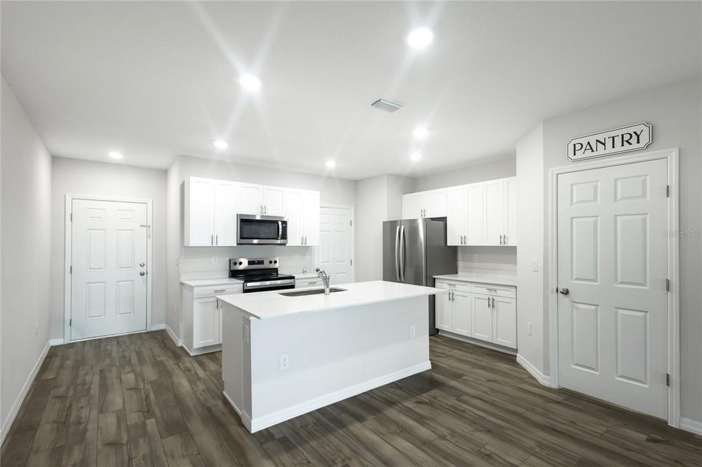 3836 King Hill Drive - Photo 3