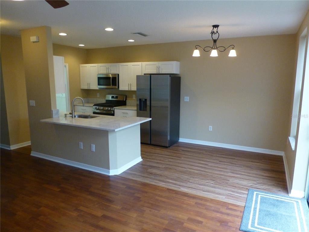 9411 W Park Village Drive - Photo 9