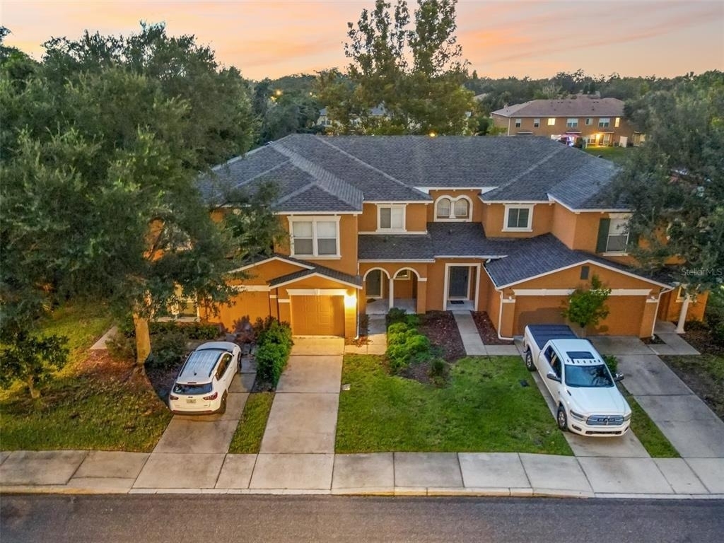 10851 Kensington Park Avenue - Photo 1