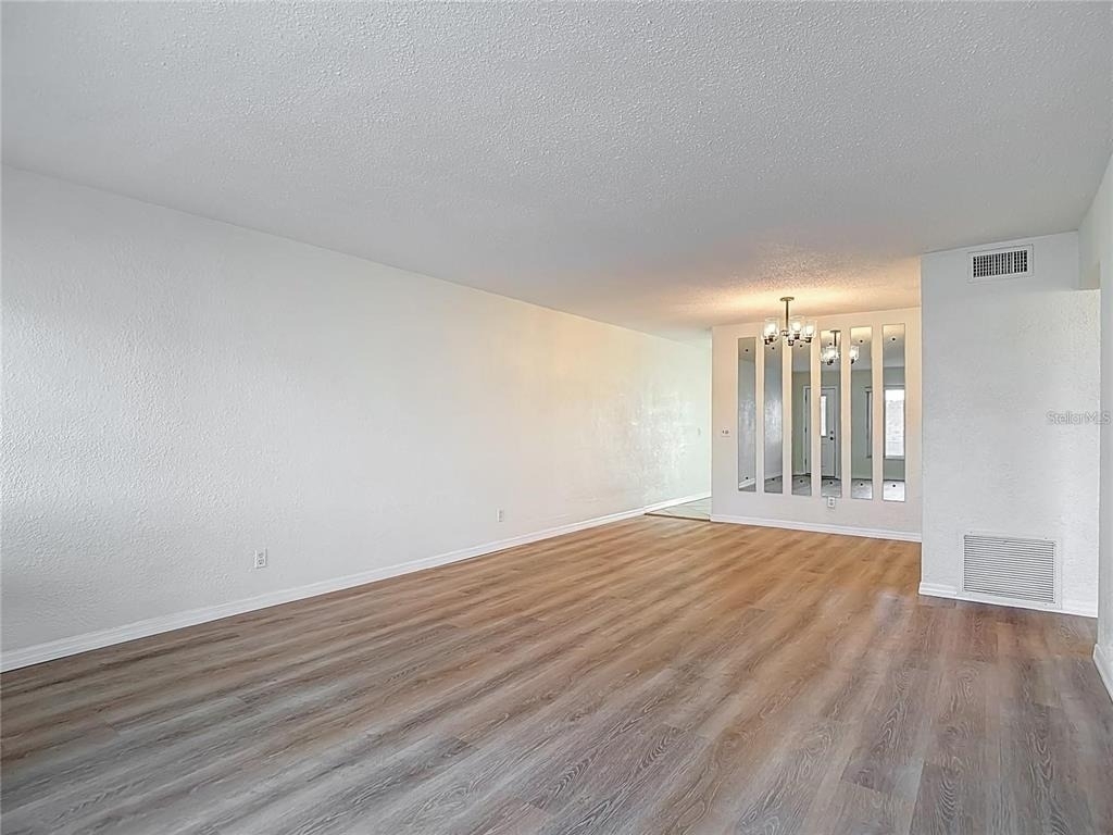 2461 Canadian Way - Photo 3