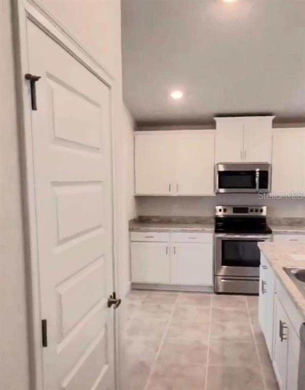 583 Jett Ln - Photo 2