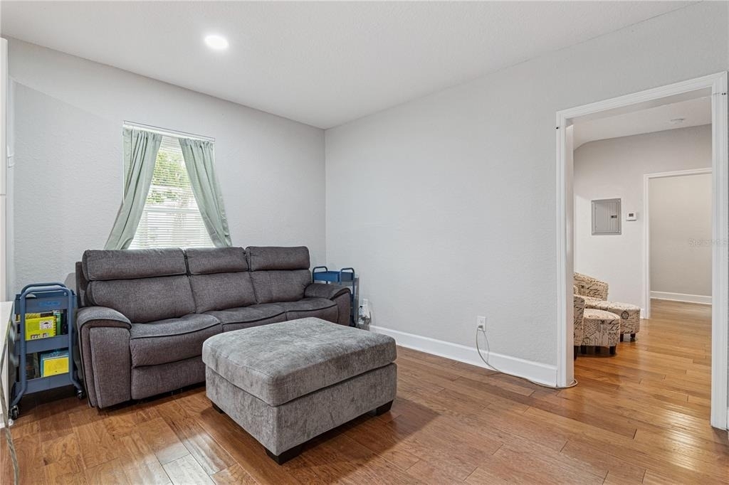 732 E Orange Avenue - Photo 6