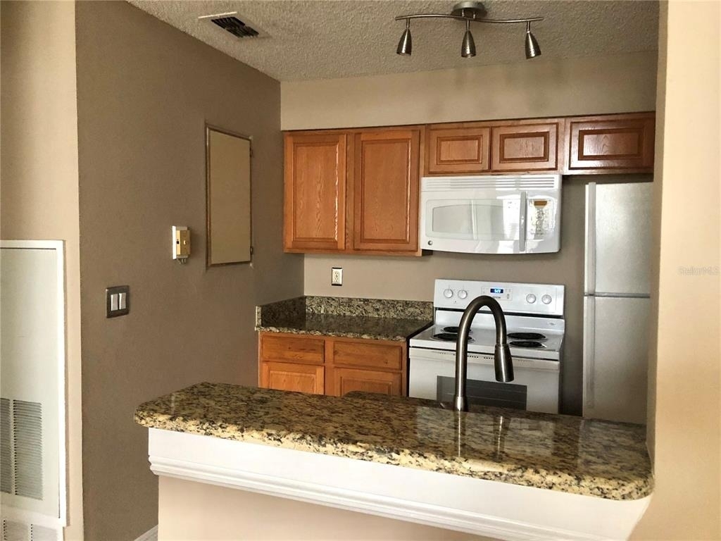 1055 S Hiawassee Road - Photo 4