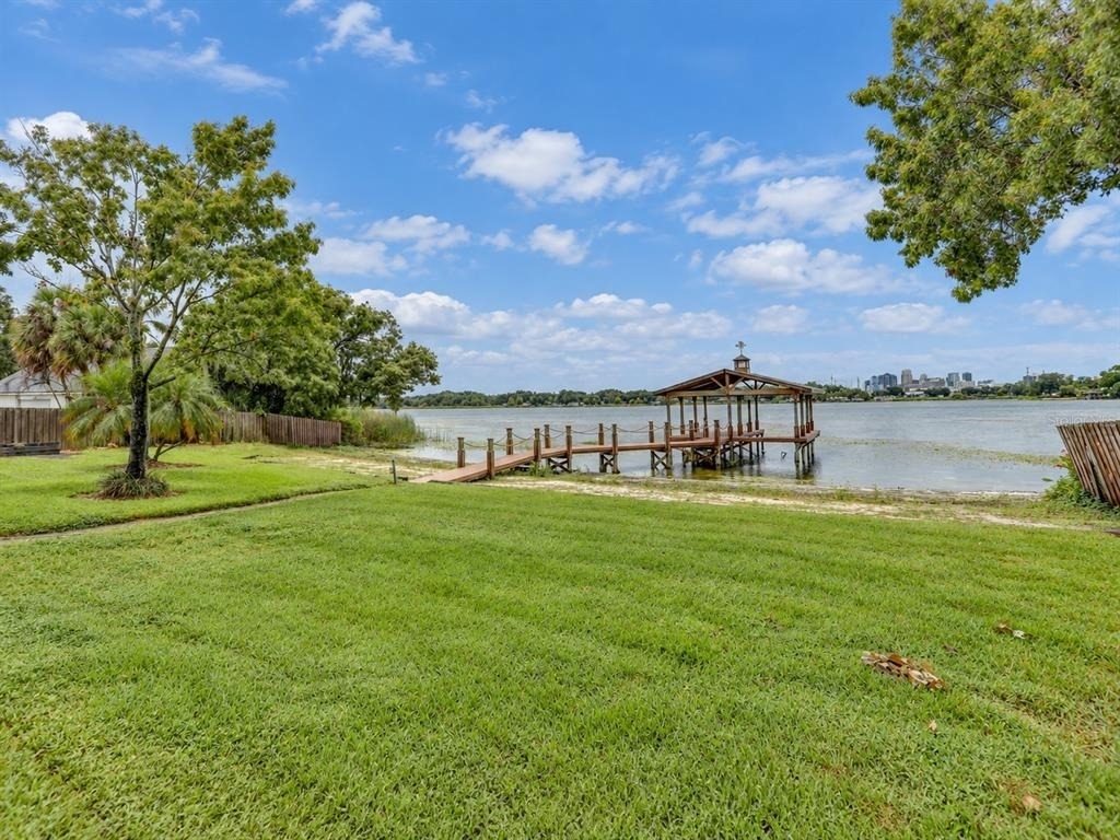 627 Macarthur Drive - Photo 9