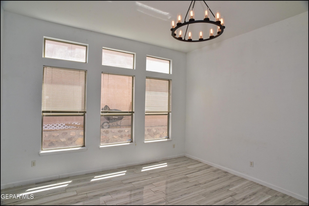 7959 Morning Dawn Avenue - Photo 10