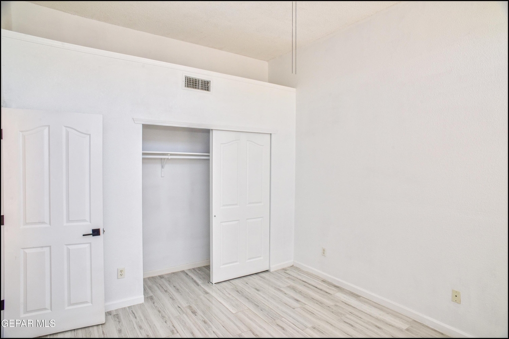 7959 Morning Dawn Avenue - Photo 35