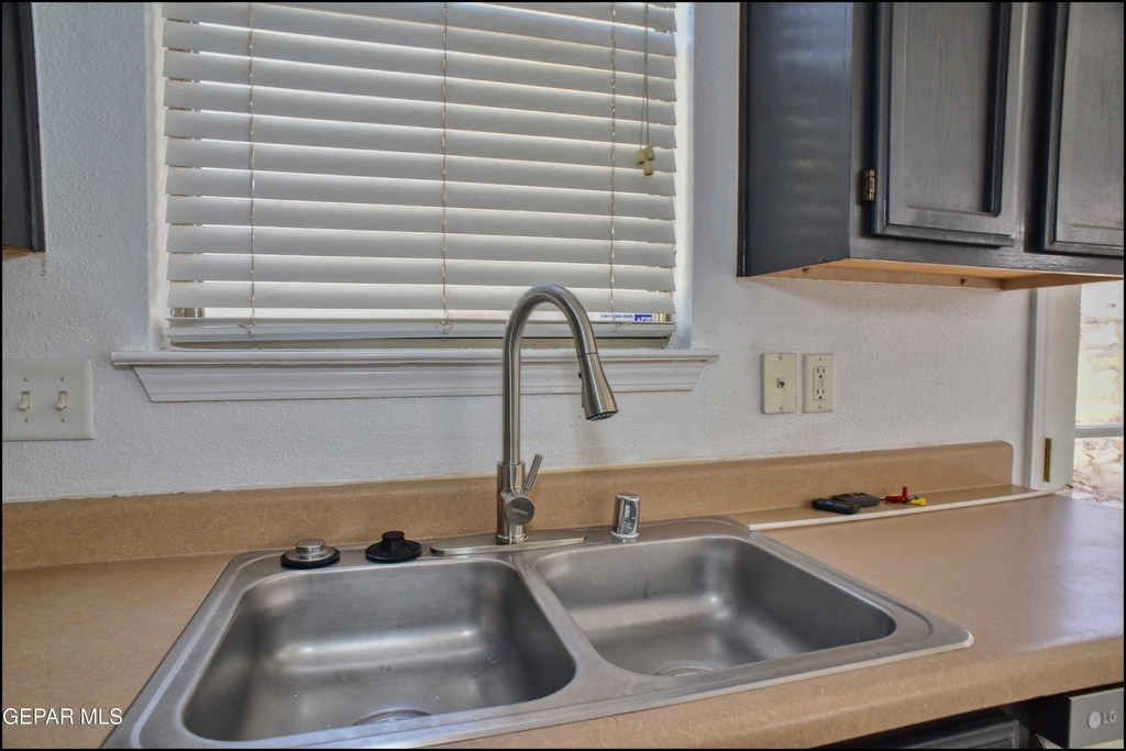 7959 Morning Dawn Avenue - Photo 20
