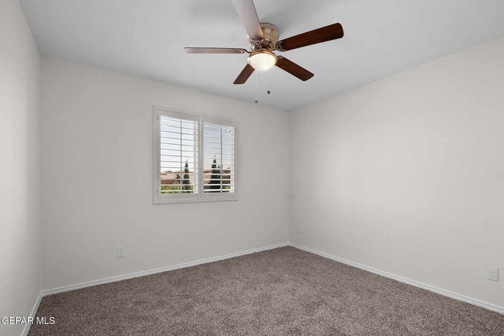12390 Westbury - Photo 26