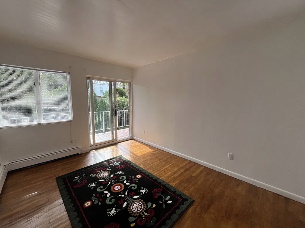 18-28 21st Road - Photo 5