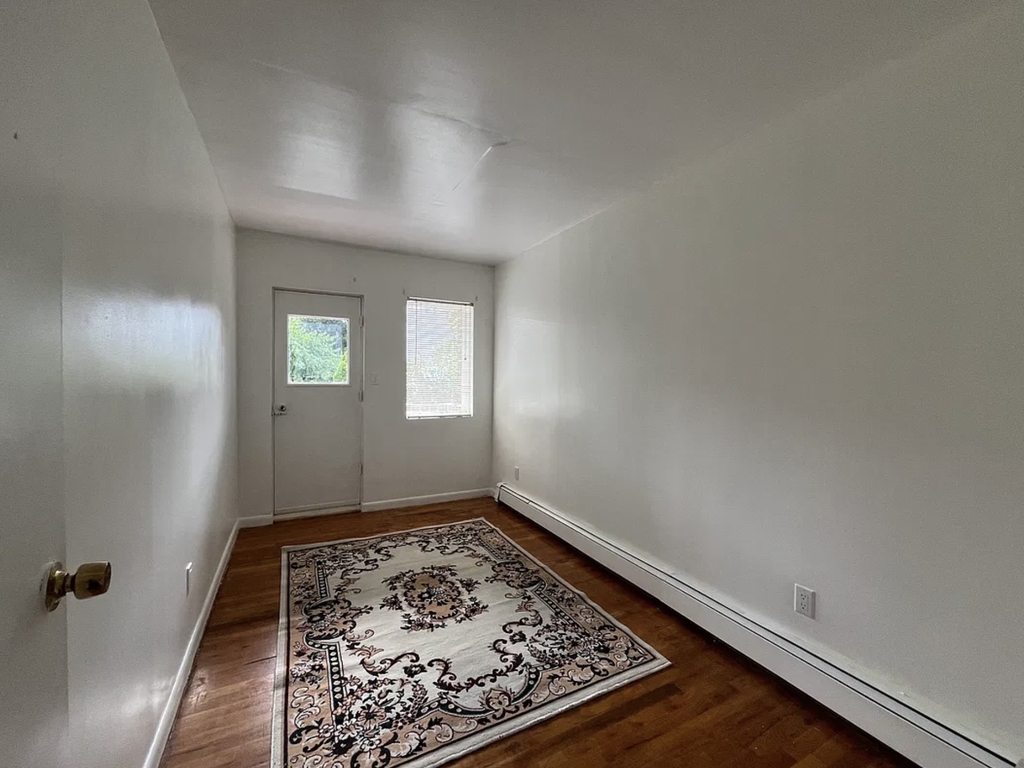 18-28 21st Road - Photo 6